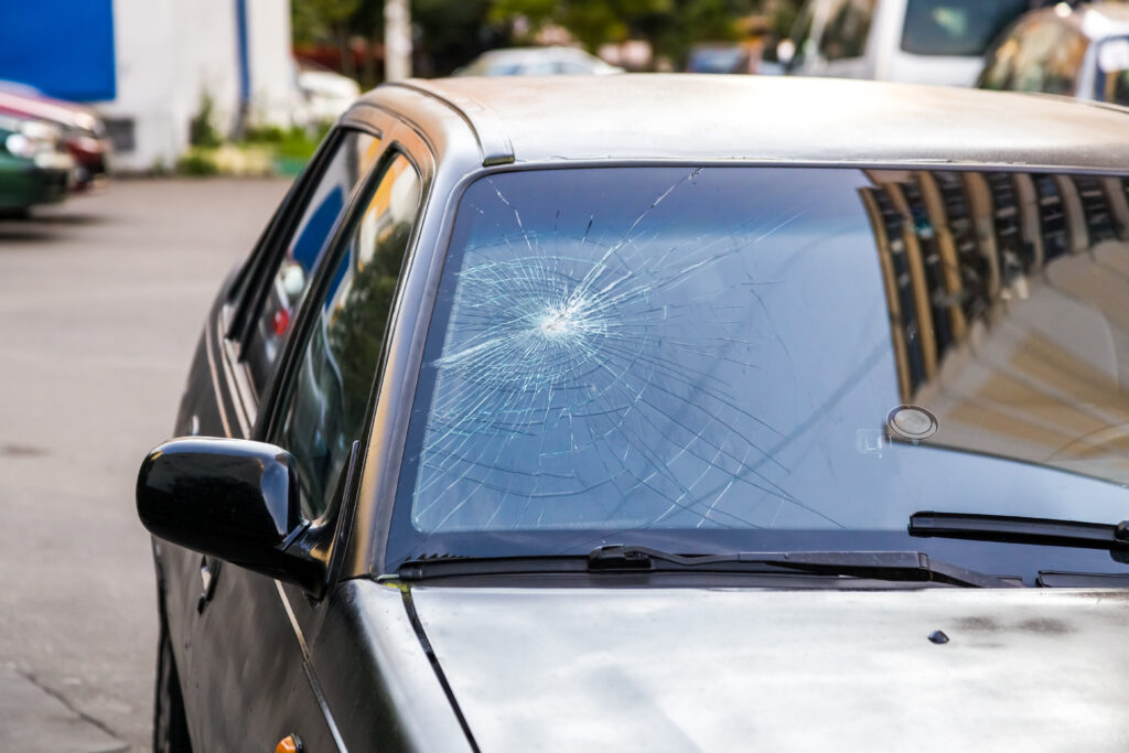 Is It Illegal to Drive with a Cracked Windshield in Arizona?